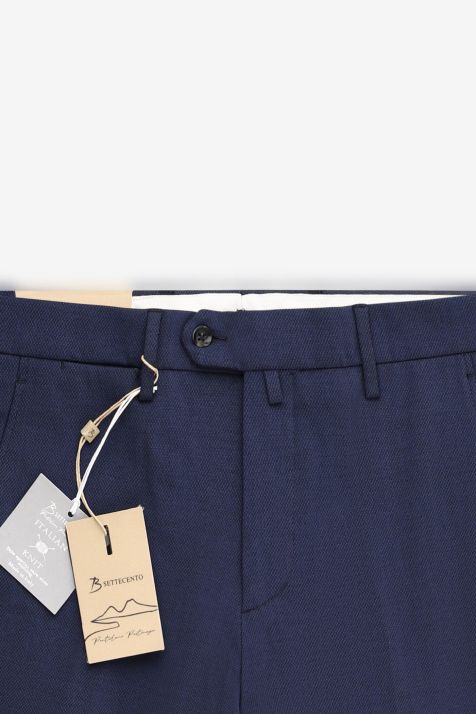Pantalon Hombre B-Settecento Chino Slim Diseño  52% algodón, 40% tencel, 8% poliéster