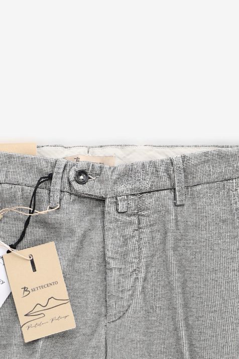 Pantalon Hombre B-Settecento Chino Slim Diseño  98% algodón, 2% elastano