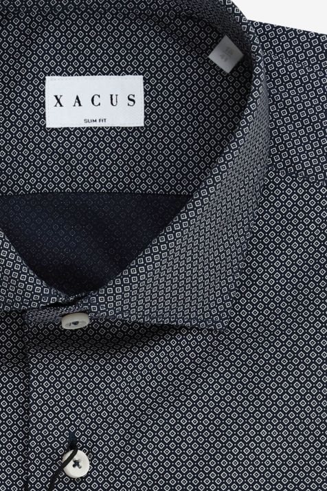 Camisa Hombre Xacus Slim Diseño  97% algodón 3% elastan cuello Francés Manga larga
